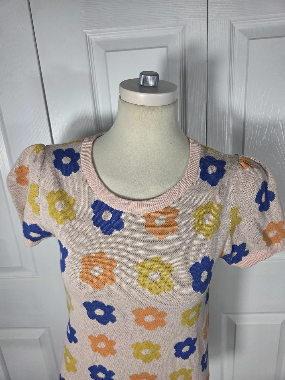 Modcloth cheerful lightweight